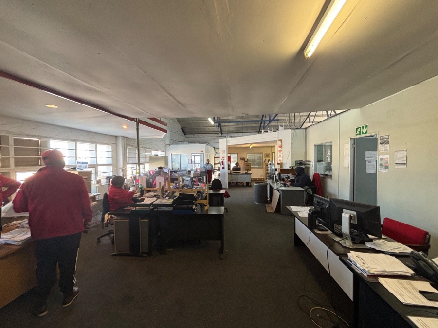 To Let commercial Property for Rent in Paarden Eiland Western Cape